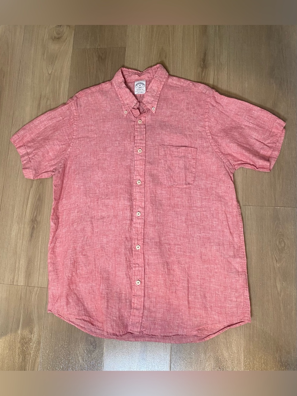 Brooks Brothers Regent Fit Linen Pink Short-Sleeve‎ Button-Down Shirt Size M